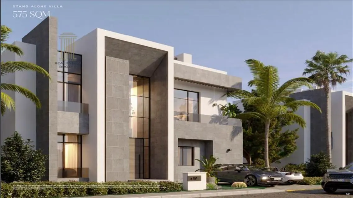 Stunning Mansion in the Heart of the City!