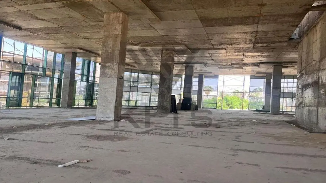 Luxury Apartment in East Cairo Mall