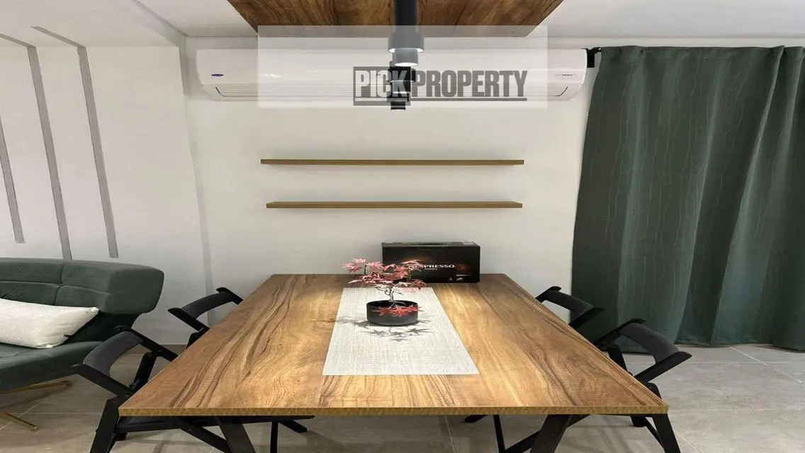 Luxury Apartment with Security Guard, 39 Square Meters