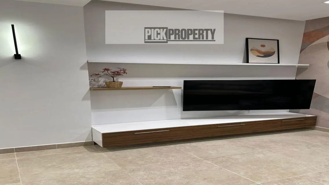 Luxury Apartment with Security Guard, 39 Square Meters