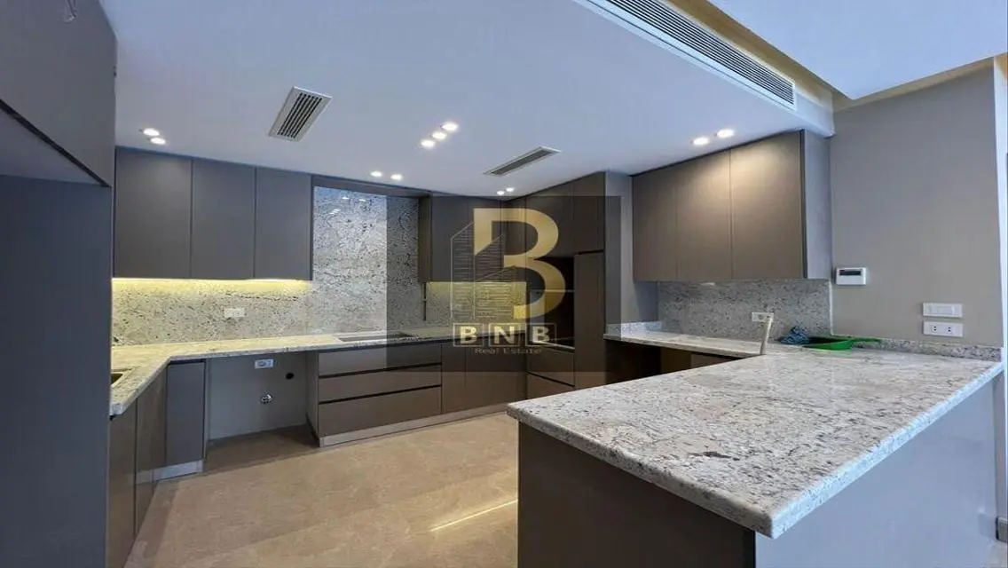 Luxury Apartment with Private Garden and Pool