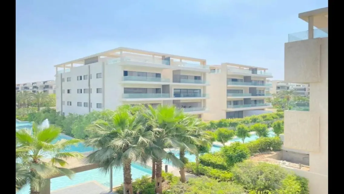Luxurious Home with Stunning Lake View in Katameya