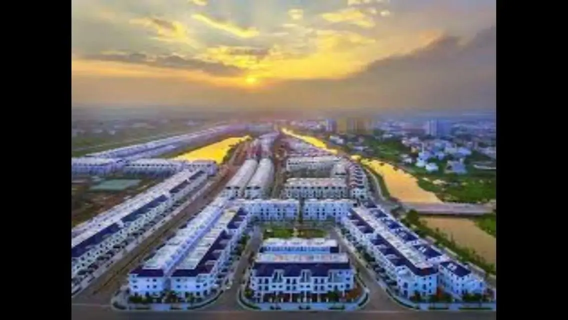 Luxurious Home with Stunning Lake View in Katameya