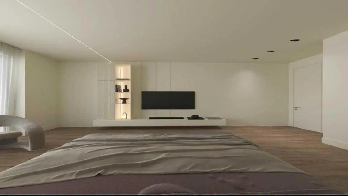 Luxurious 3-Bedroom Apartment - 700 Sq. M. Central Location