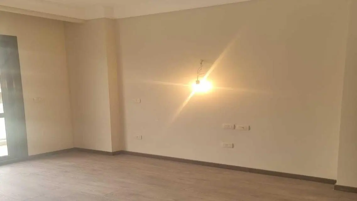 Apartment for Rent in Galleria Moon Valley