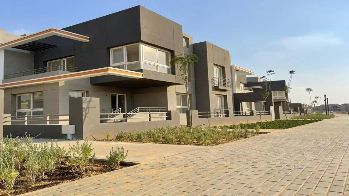 Luxury Villa for Sale with Spacious Design