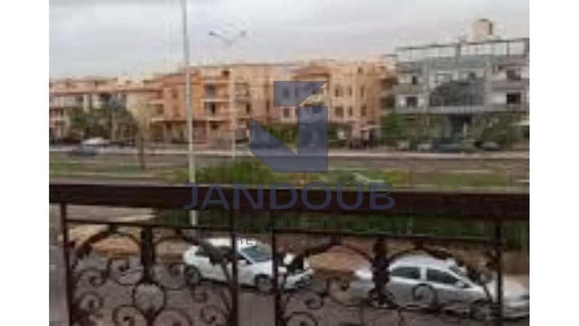 Luxury 3-Bedroom Apartment with Private Garden