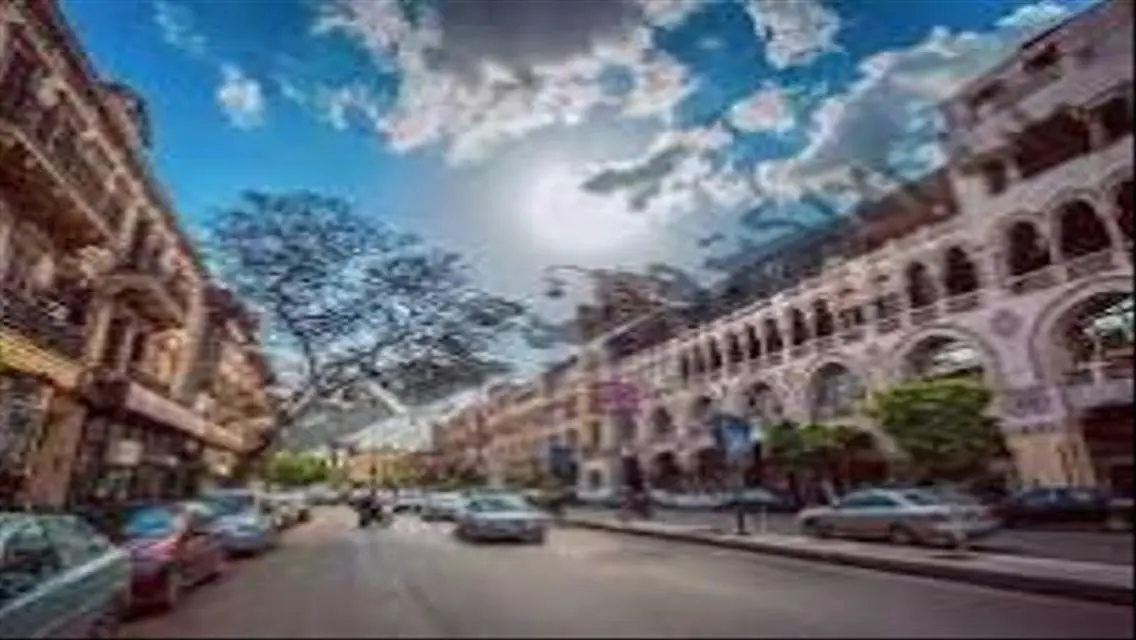 شقة فاخرة بمساحة واسعة للبيع