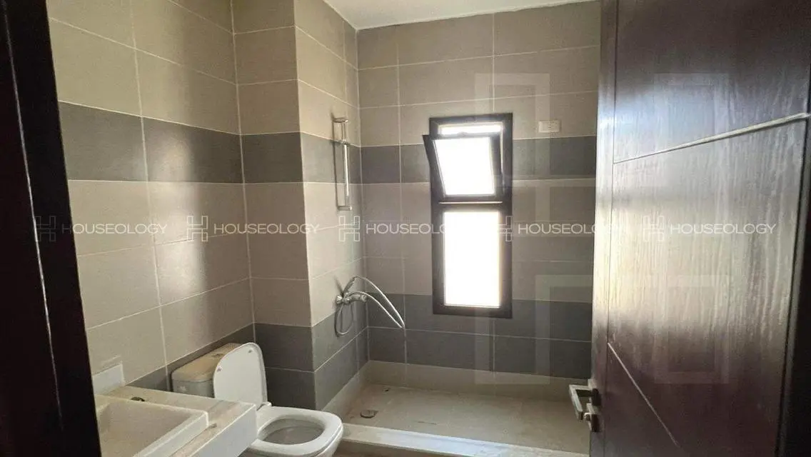 Luxury Villa with Stunning Views for Sale -2031-