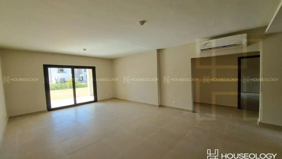 Luxury Villa with Stunning Views for Sale -2031-