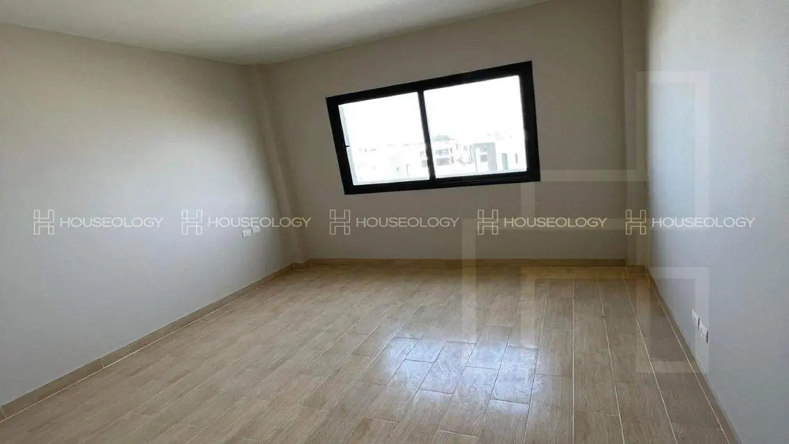 Luxury Villa with Stunning Views for Sale -2031-