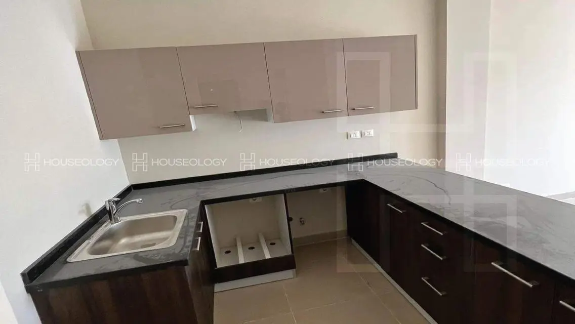 Luxury Villa with Stunning Views for Sale -2031-