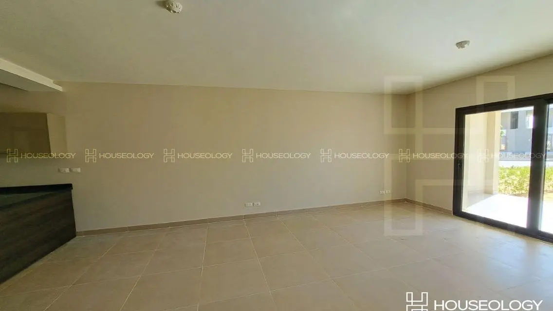 Luxury Villa with Stunning Views for Sale -2031-