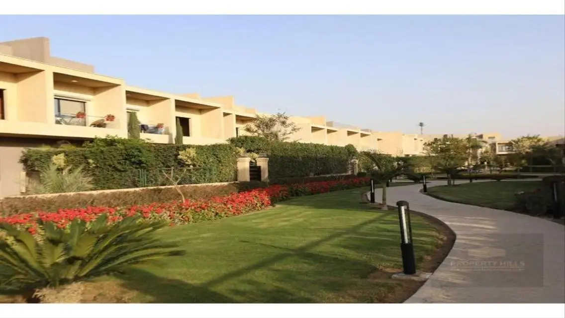 Luxury Villa for Sale in Swan Lake