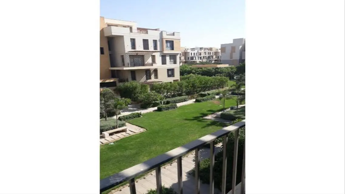 شقة متكاملة للبيع بمساحة 283 متر