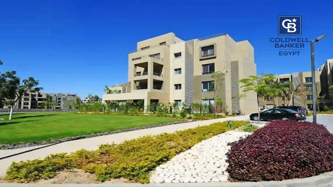 Luxury Villa for Sale - 7 Bedrooms and 5 Bathrooms