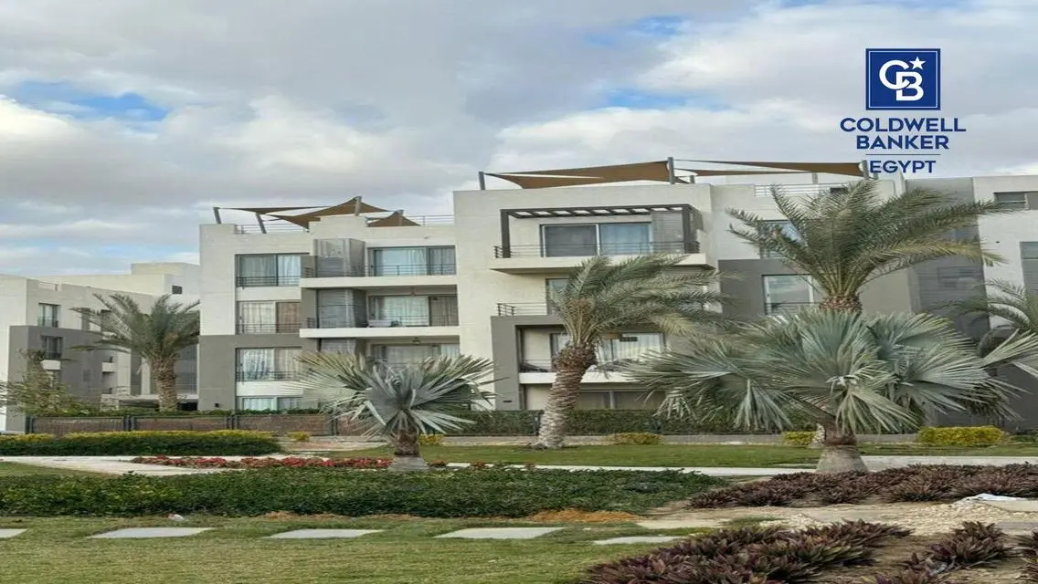 Luxury Villa for Sale - 7 Bedrooms and 5 Bathrooms
