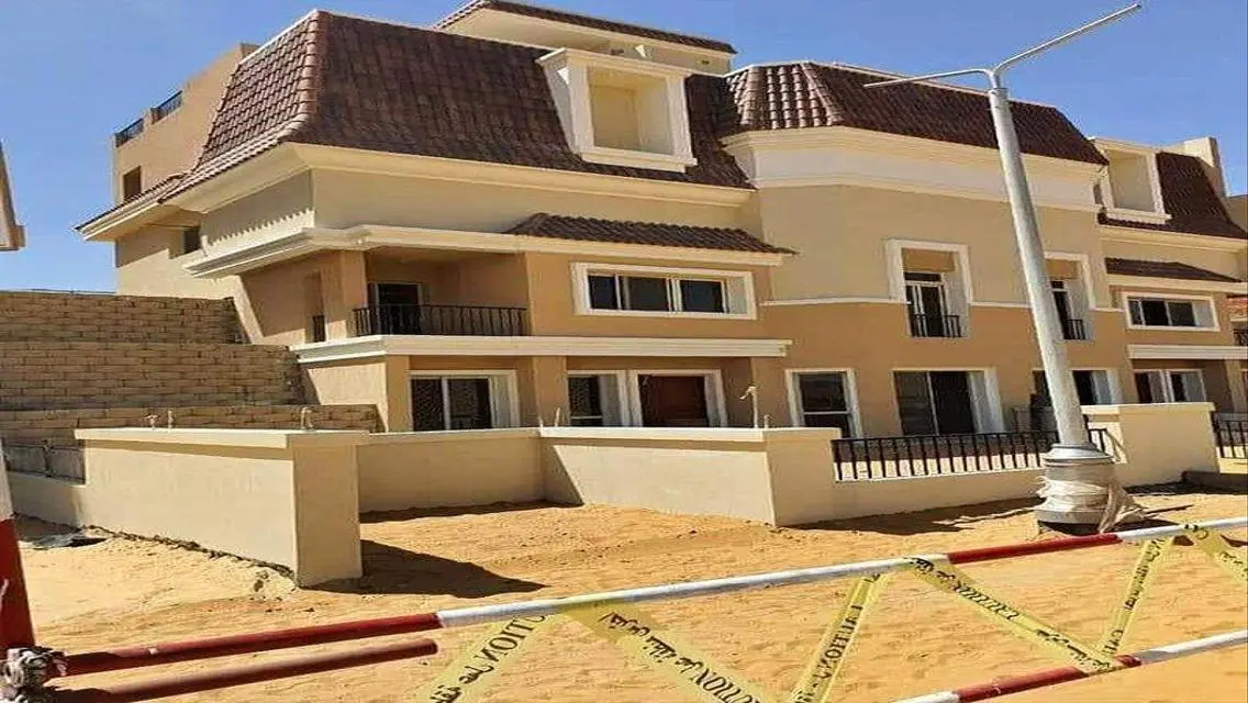 فيلا فاخرة مع مسبح خاص وحديقة خاصة في قلب المدينة