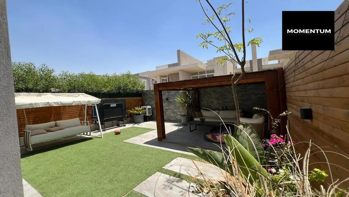 Luxury Town House Available in Donia
