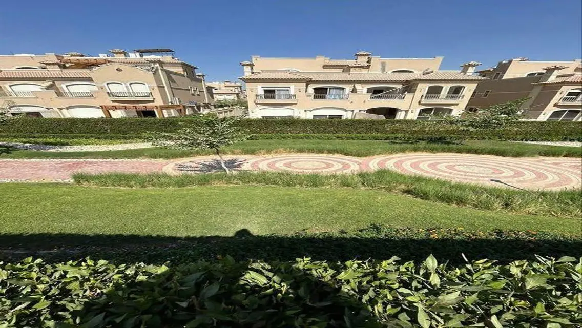 Luxury Villa for Sale with Expansive Space