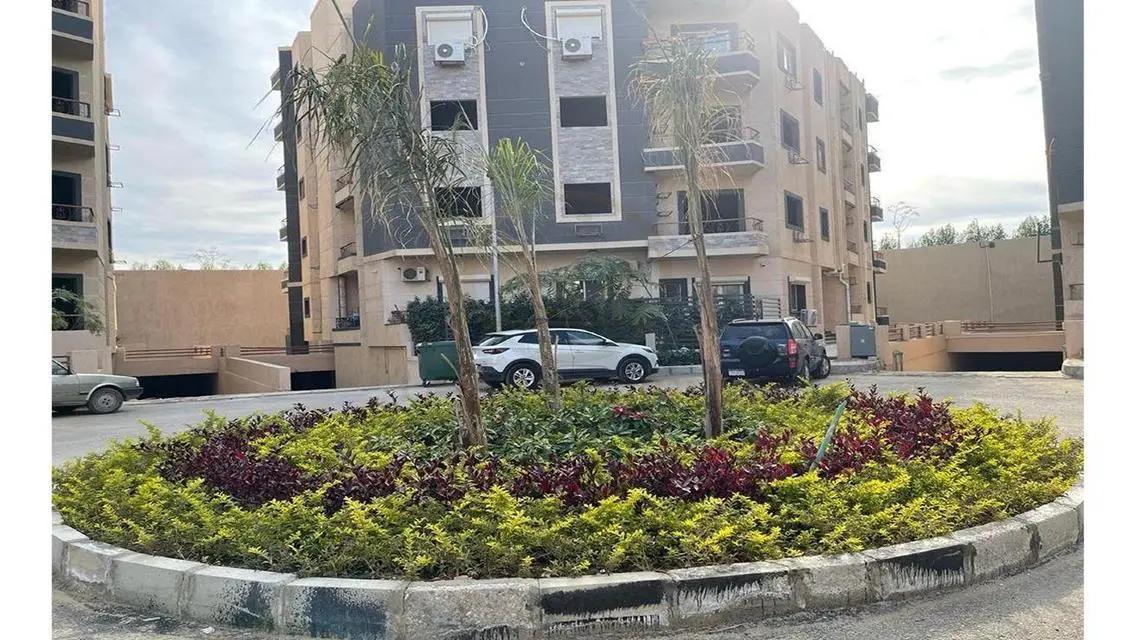 شقة فاخرة للإيجار بإطلالة مميزة في قلب المدينة