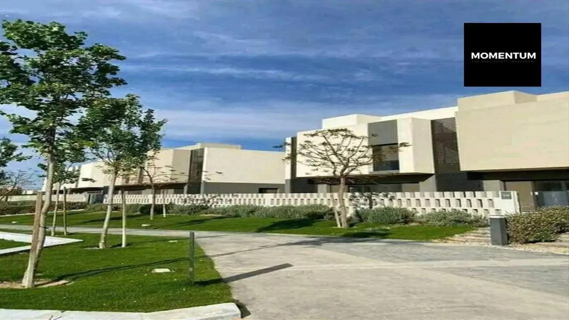 Luxurious Apartment with Security and Balcony in a Prime Location