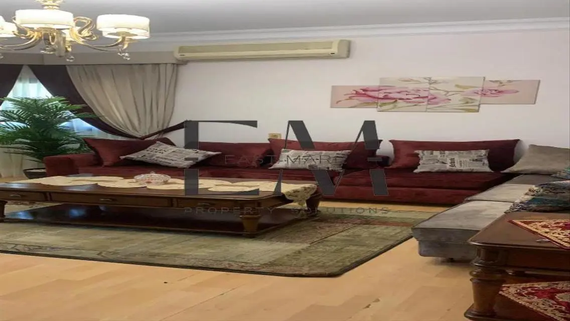 شقة فاخرة للبيع بـ 55000 جنيه - 240 متر مربع