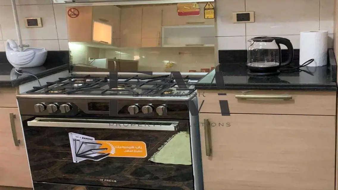 شقة فاخرة للبيع بـ 55000 جنيه - 240 متر مربع