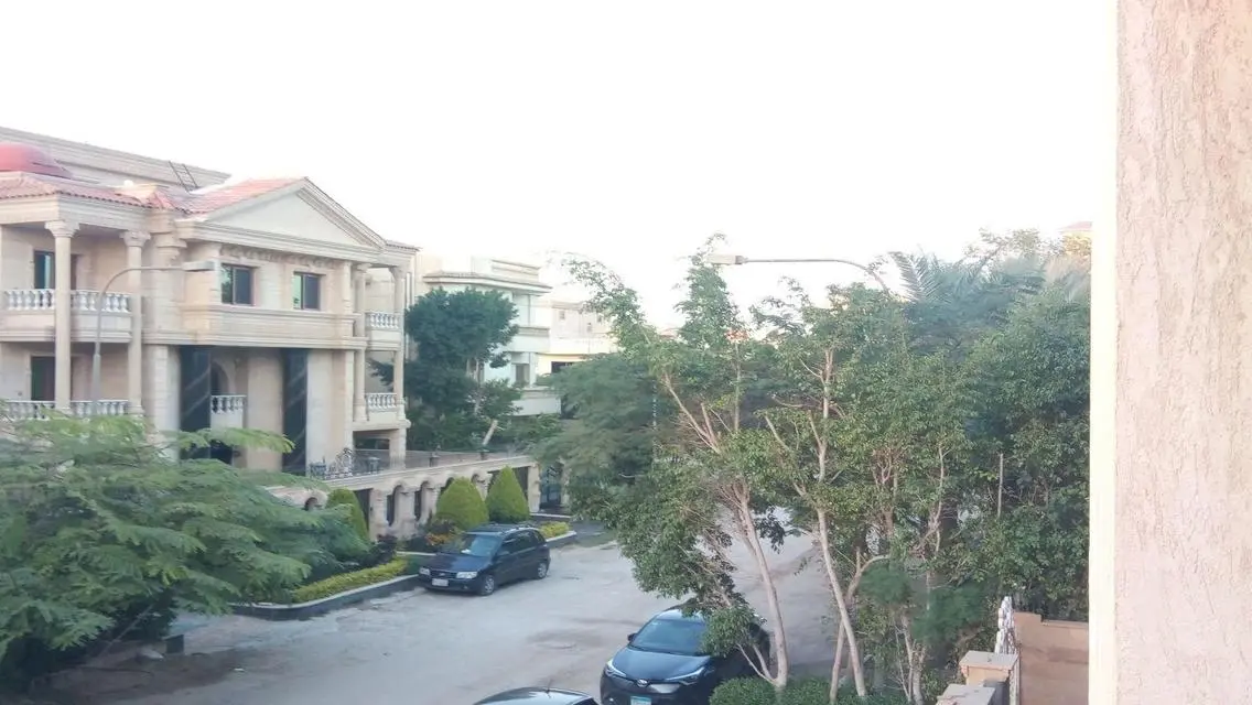 Luxury Apartment with Premium Amenities in the City Center