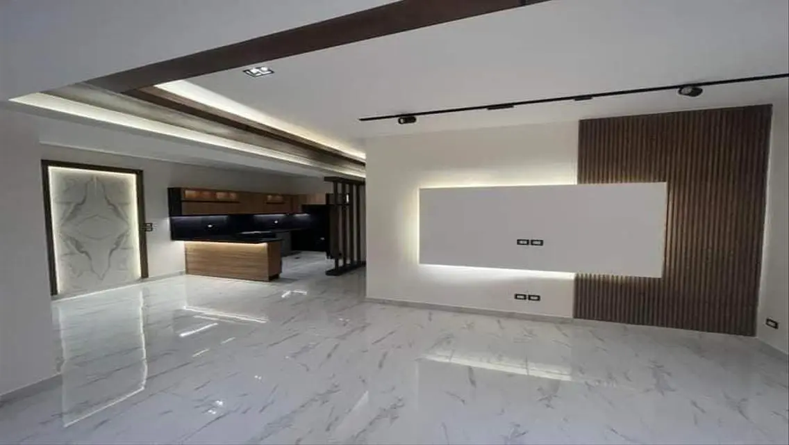 Luxury 200 sqm Apartment for Sale in a Prime Location