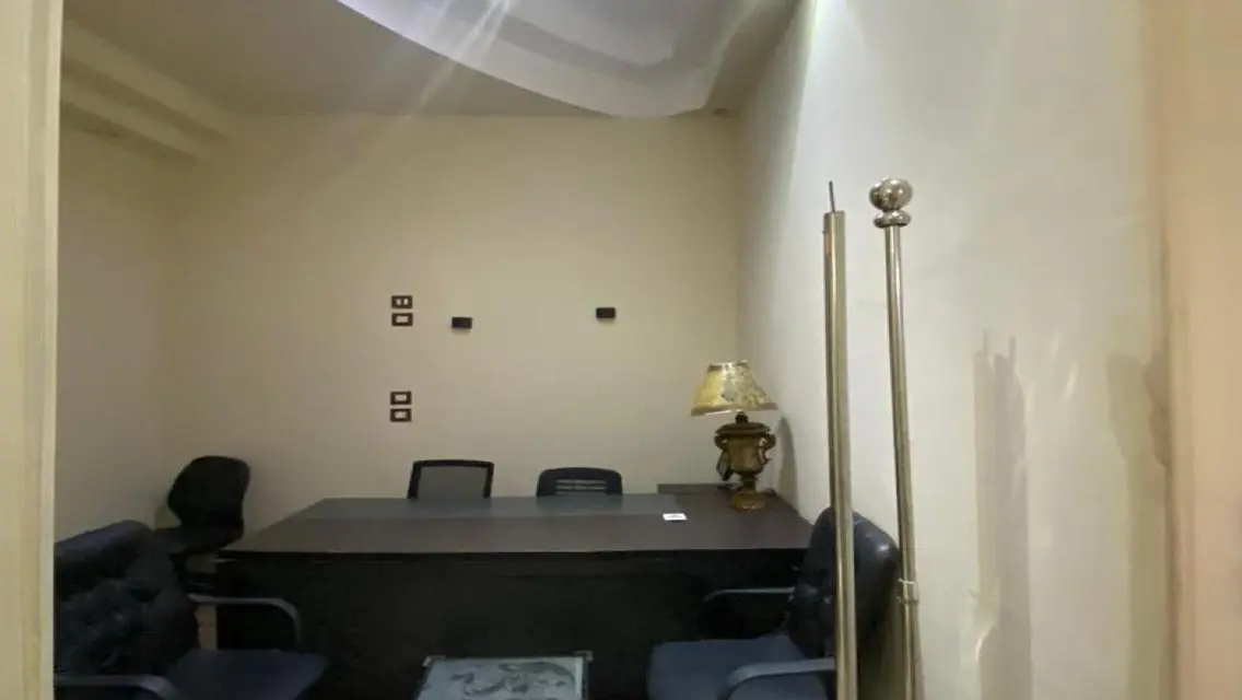 Luxury Apartment with Scenic Landmark View