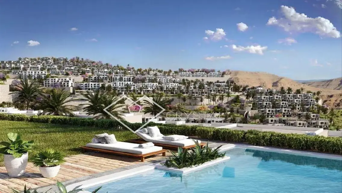 Luxury Apartment for Sale in Majada Sokhna - Stunning Lake View