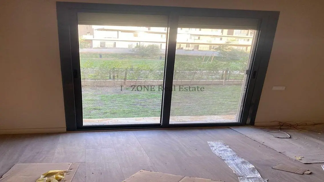 Sky Condos - I Zone