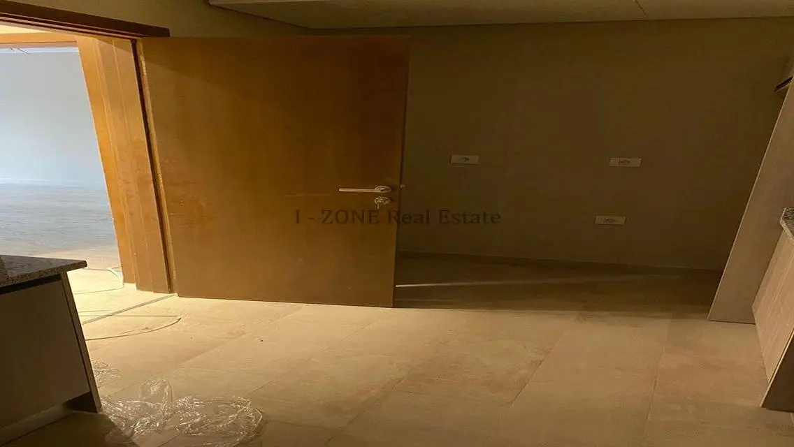 Sky Condos - I Zone