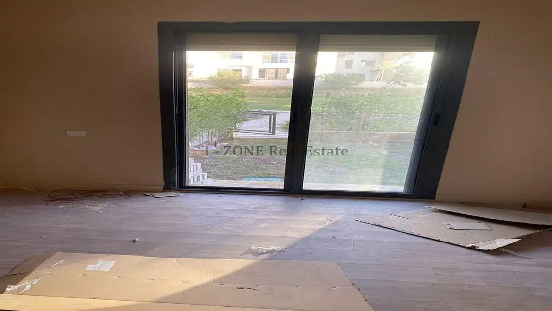 Sky Condos - I Zone