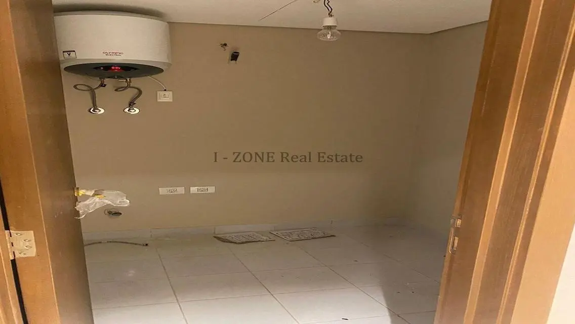 Sky Condos - I Zone