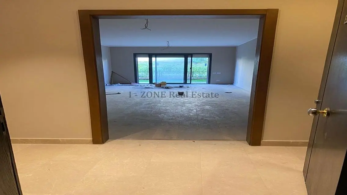Sky Condos - I Zone
