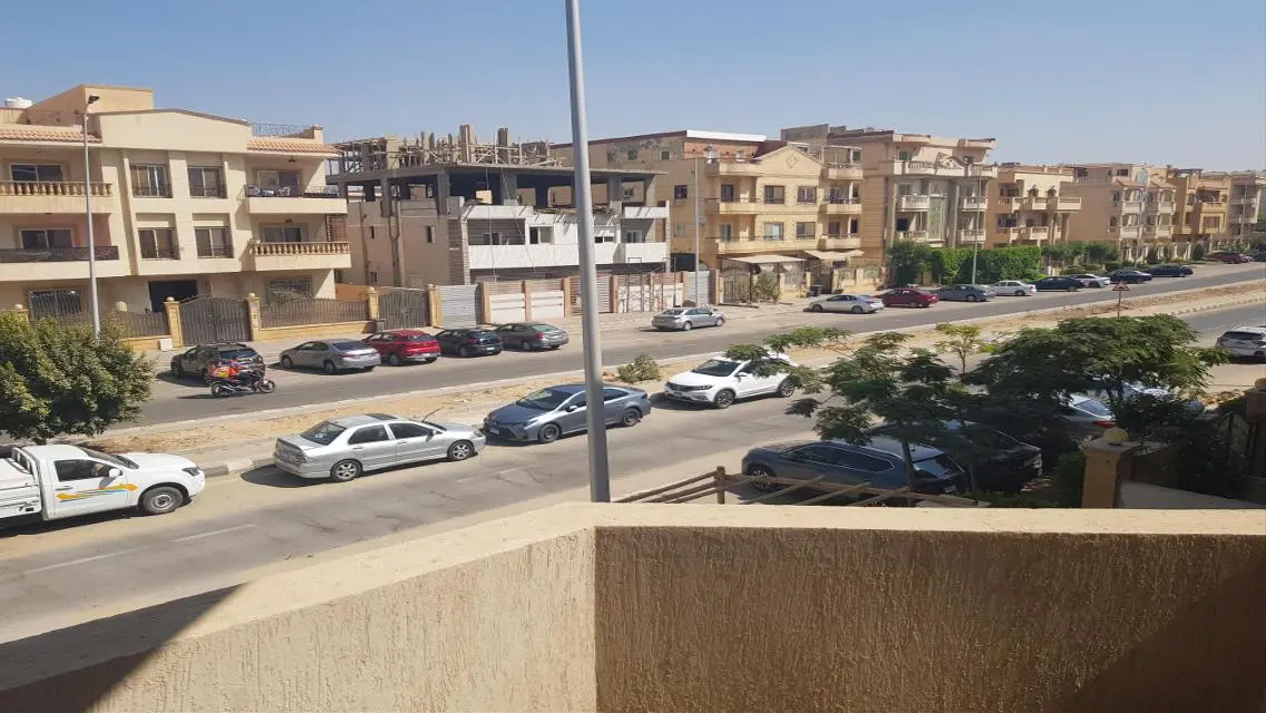 Modern 3-Bedroom Apartment with Central Air Conditioning