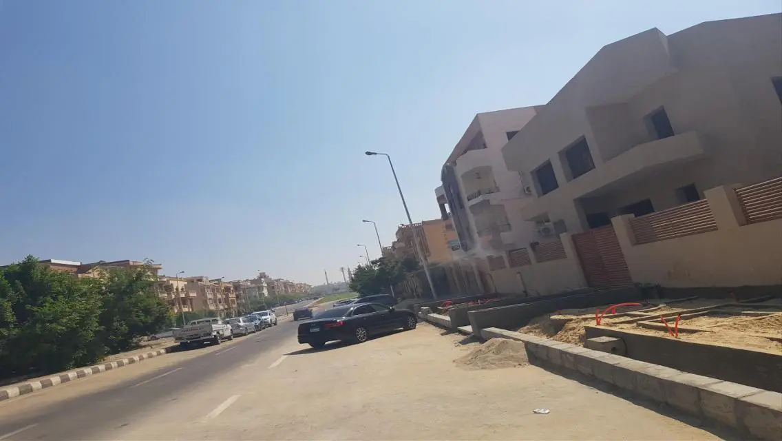 Modern 3-Bedroom Apartment with Central Air Conditioning