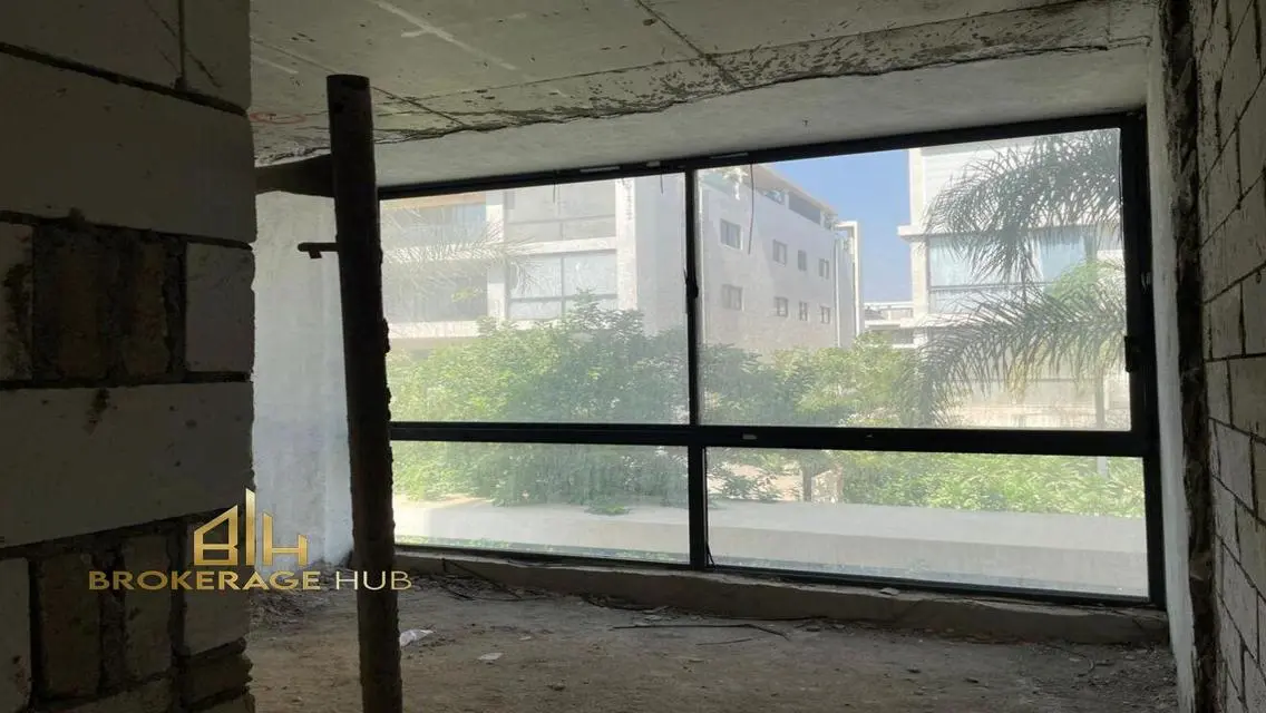 Luxury Apartment at Attractive Price with Spacious Features