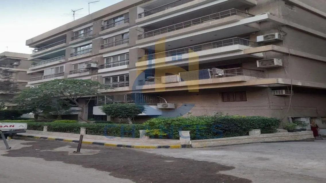 فرصة لا تفوت في شقة رائعة بشرفة