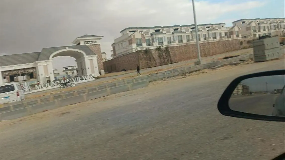 شقة فاخرة للبيع بمساحة 2027 متر