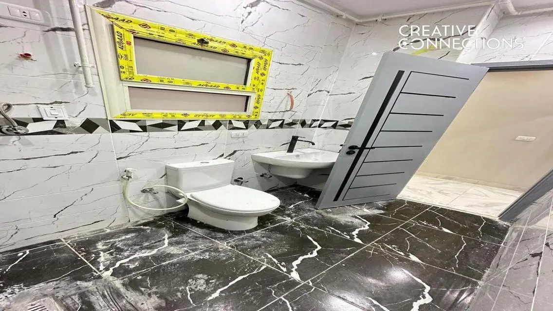 شقة فاخرة للبيع في موقع متميز
