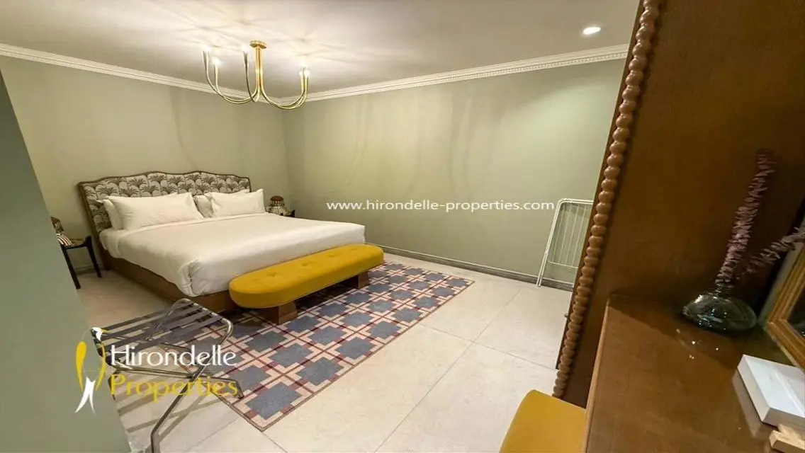 Luxury Villa for Sale at 100000