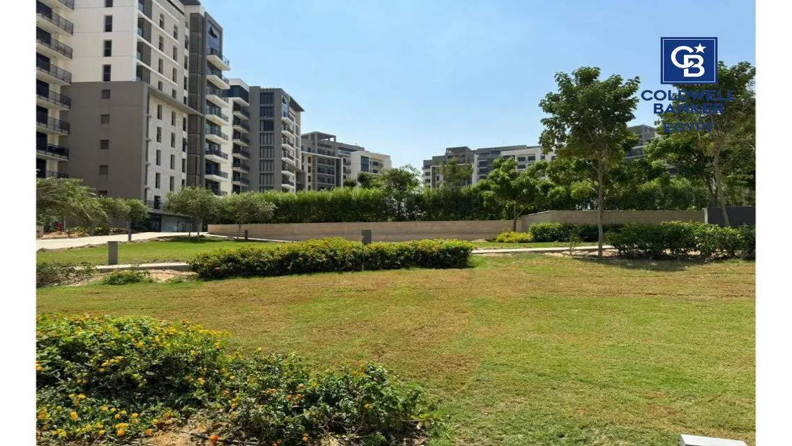Stunning Apartment at 38,000 with Double View