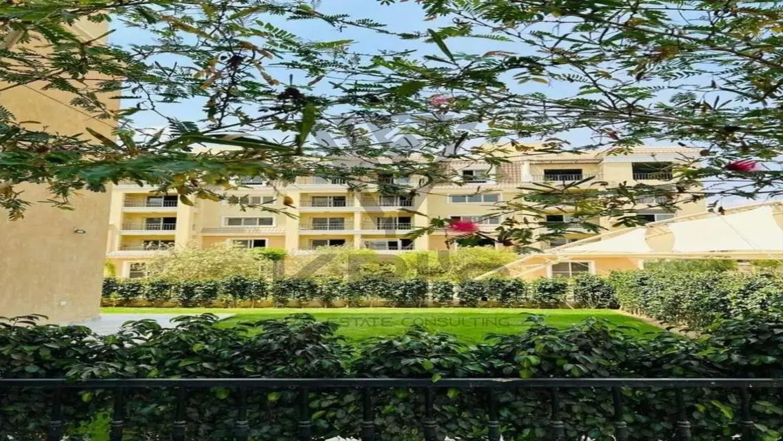 Luxurious Villa for Sale with Stunning Views - 725 sqm