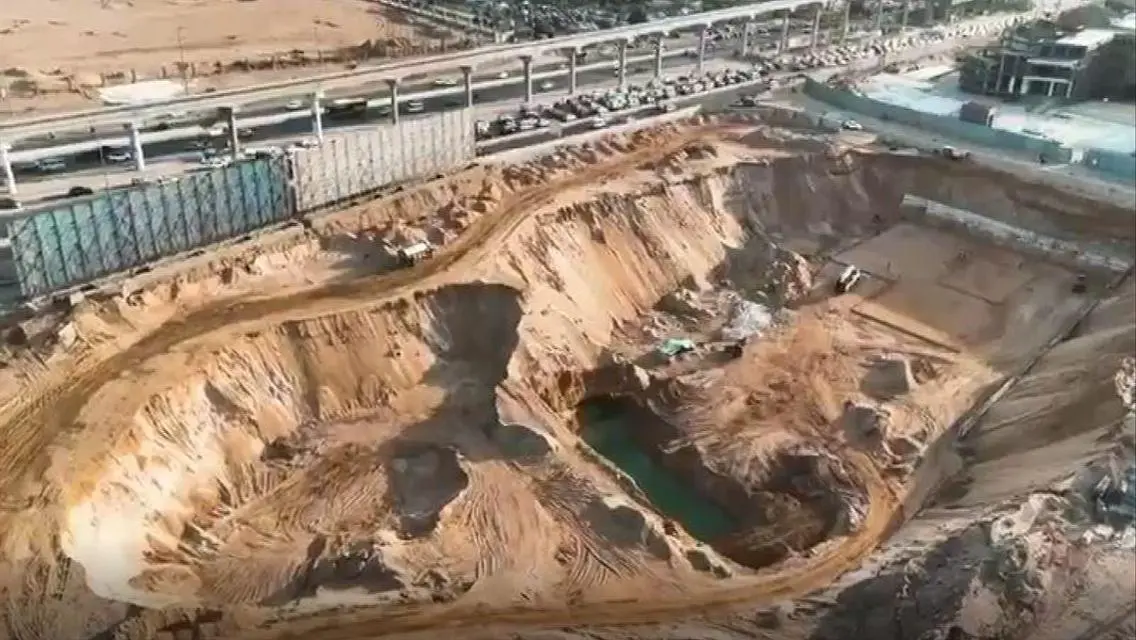 شقة فاخرة للبيع بمساحة واسعة ومرافق استثنائية