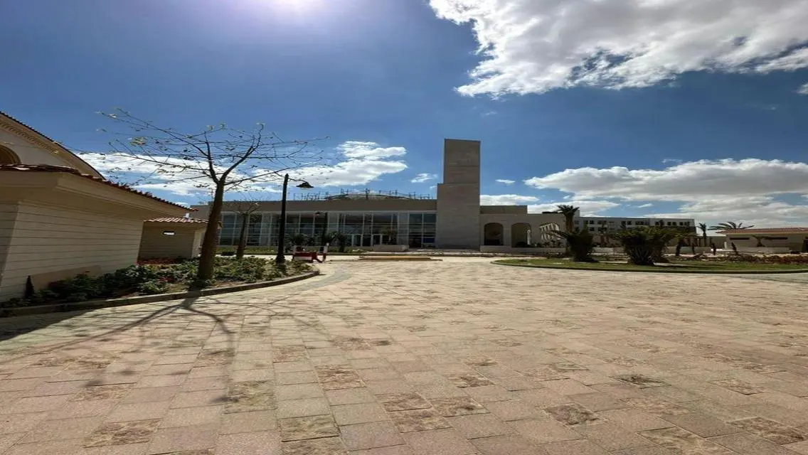 فيلا فاخرة مع إطلالة رائعة للبيع