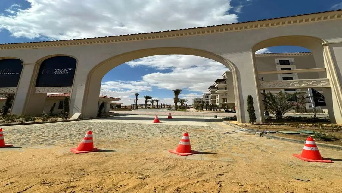 فيلا فاخرة مع إطلالة رائعة للبيع