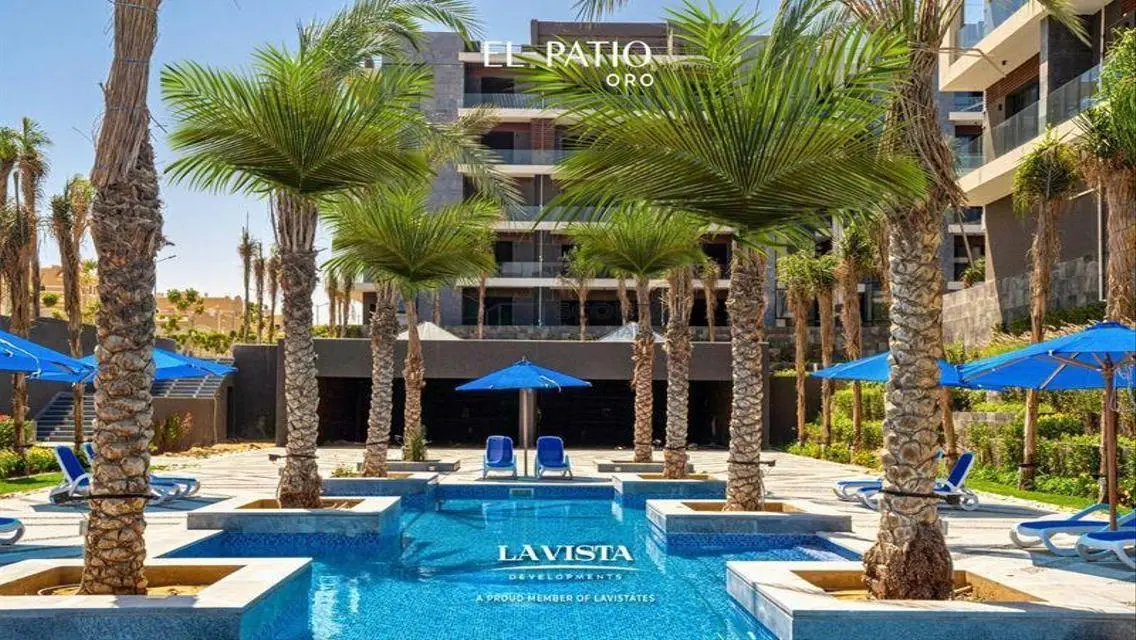 Luxury Apartment with Stunning Lake View - 164 sqm
